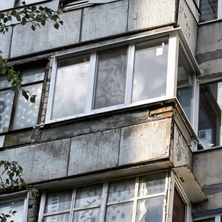 Скління балкону, кейс