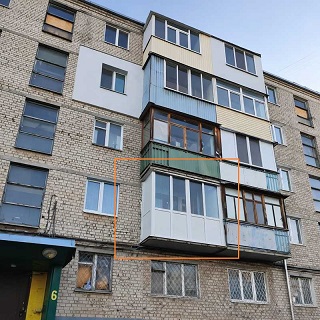 Французький балкон Ekipazh: приклад скління Салтівка